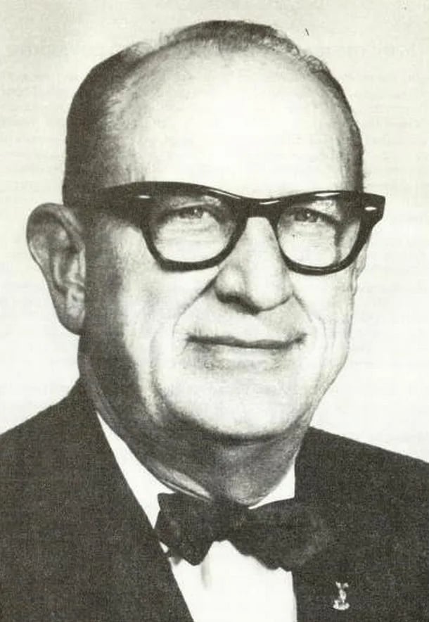 Portrait of Thad A. Eure (1899–1993) – memorial page