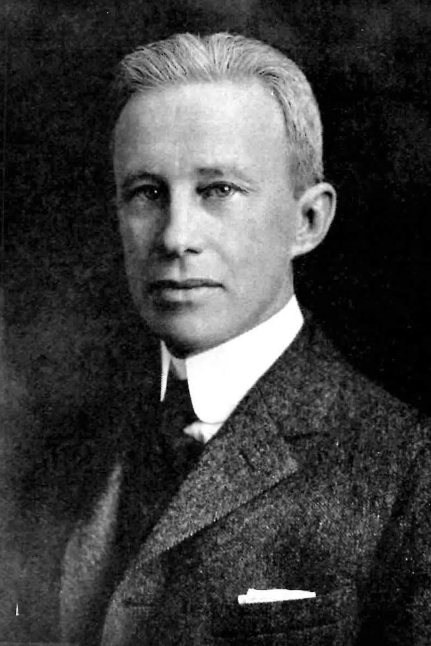 Porträt von John Mead Howells (1868–1959) – Gedenkseite