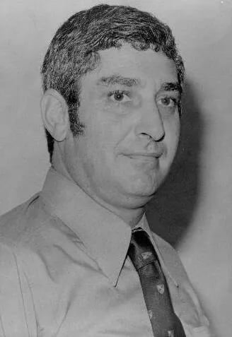Porträt von Nick Dondas (1939–2024) – Gedenkseite