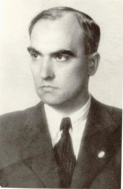Portrait of István Szász (1899–1973) – memorial page