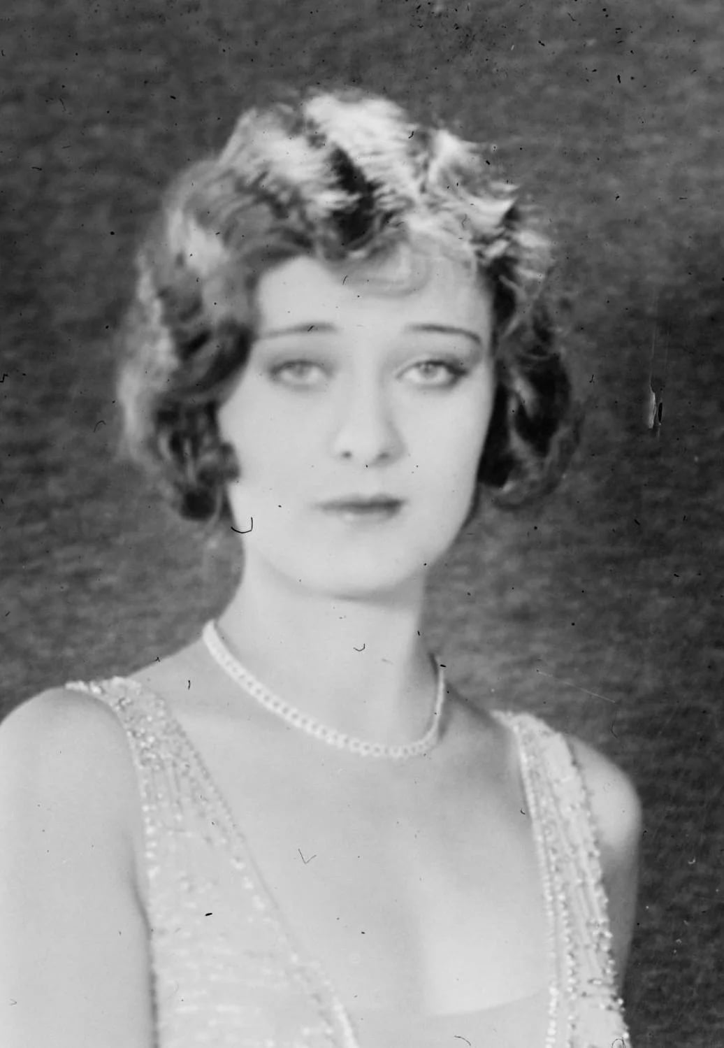 Porträt von Dolores Costello (1903–1979) – Gedenkseite