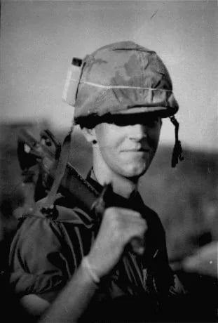 Portrait of Gustav Hasford (1947–1993) – memorial page