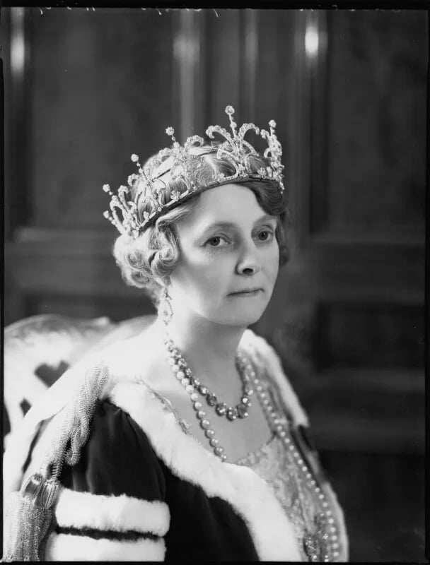 Portrait of Gwendolen Guinness, Countess of Iveagh (1881–1966) – memorial page