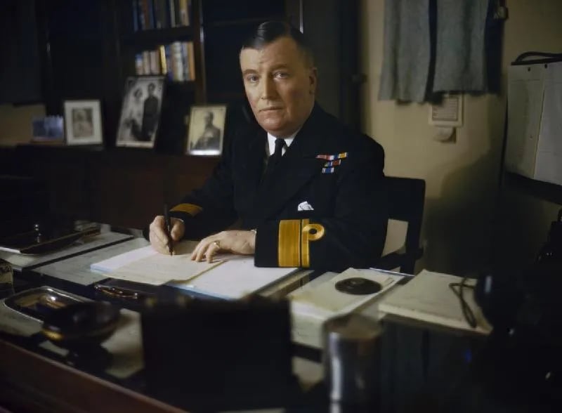 Porträt von Robert Burnett (1887–1959) – Gedenkseite
