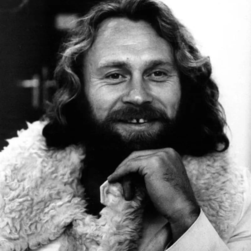 Portrait of Louis Waldon (1934–2013) – memorial page