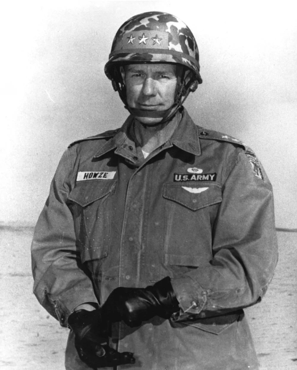 Portrait of Hamilton H. Howze (1908–1998) – memorial page