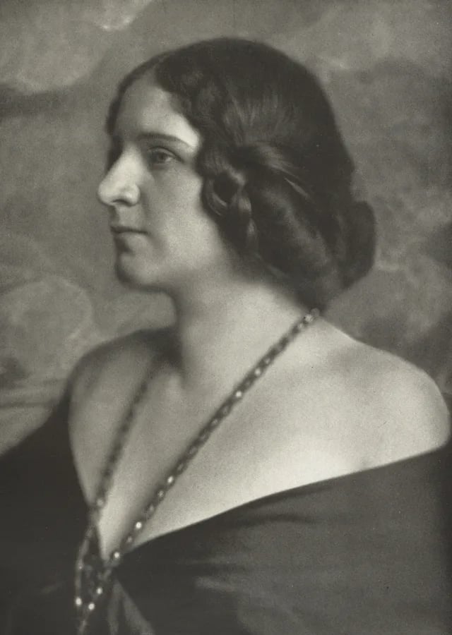 Porträt von Elsa Laura von Wolzogen (1876–1945) – Gedenkseite