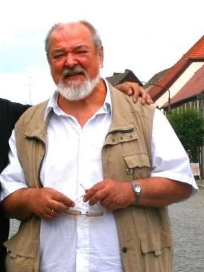 Portrait of Hans Kratzert (1940–2023) – memorial page