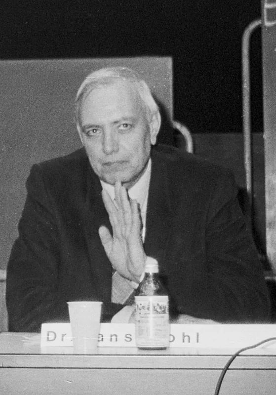 Portrait of Hans Mohl (1928–1998) – memorial page