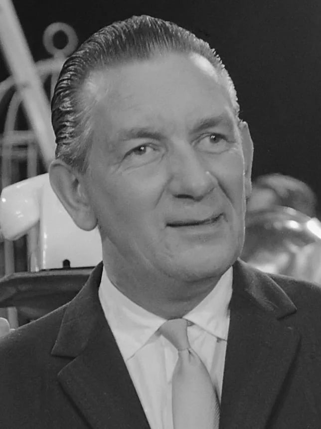 Portrait of André Carrell (1911–1968) – memorial page