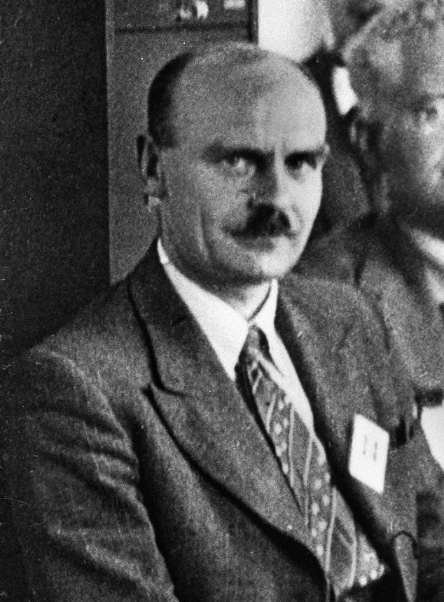 Portrait of Harrie Massey (1908–1983) – memorial page