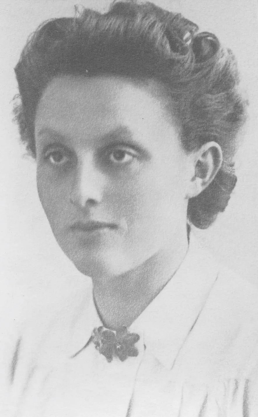 Portrait of Ada van Keulen (1920–2010) – memorial page