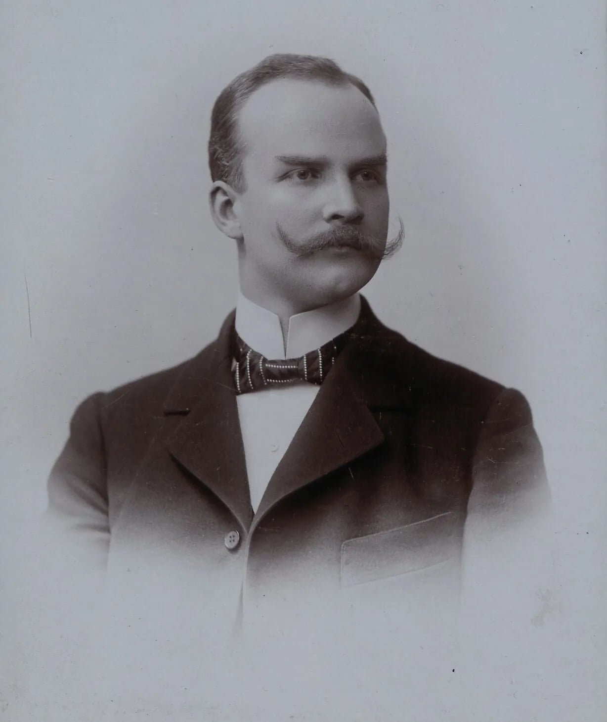 Porträt von Emil Młynarski (1870–1935) – Gedenkseite