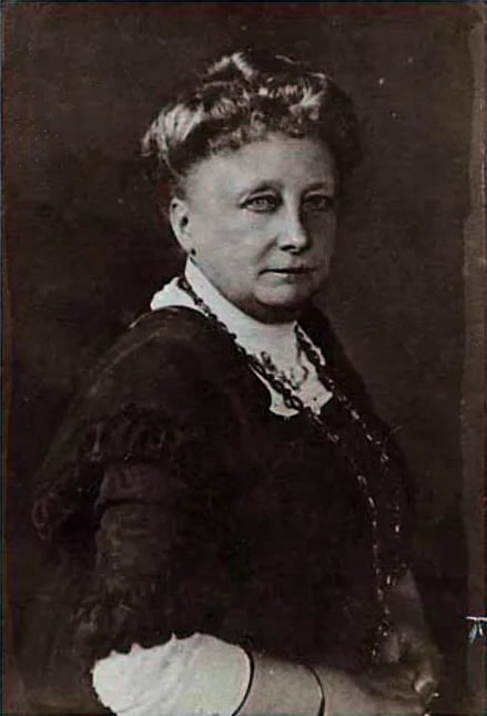 Portrait of Anna Abrahams (1849–1930) – memorial page