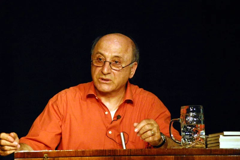 Portrait of Haydar Işık (1937–2021) – memorial page
