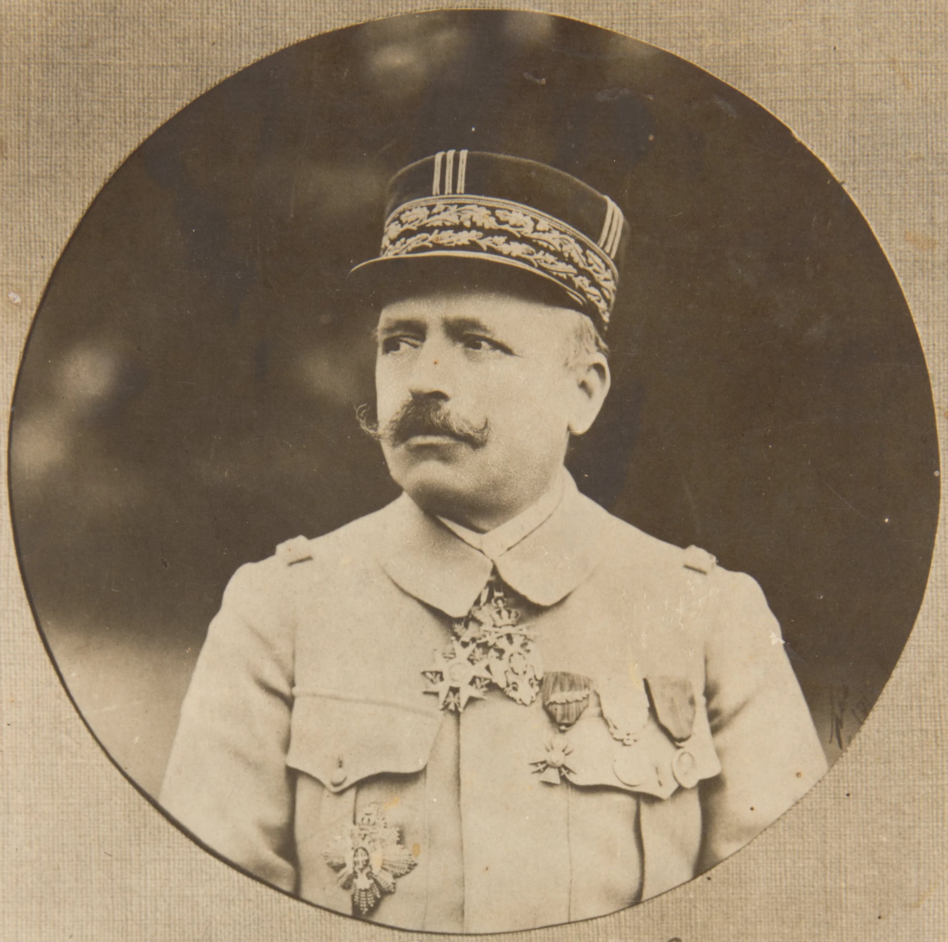Porträt von Pierre Guignabaudet (1859–1918) – Gedenkseite