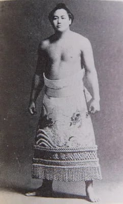 Portrait of Tenryū Saburō (1903–1989) – memorial page