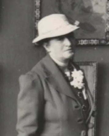 Portrait of Marguerite-Anne-Rose Delorme (1876–1946) – memorial page