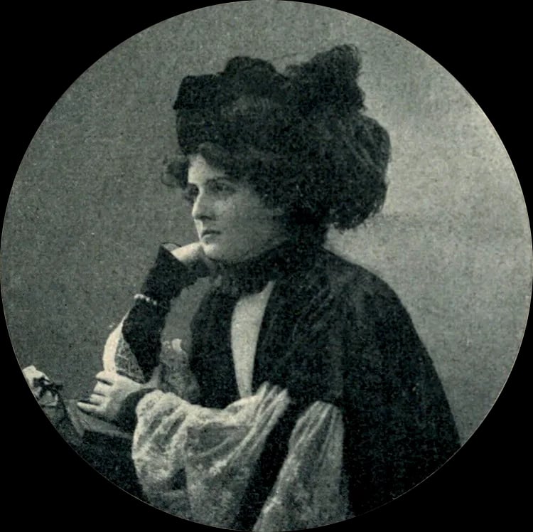 Portrait of Jeanne Dortzal (1878–1943) – memorial page