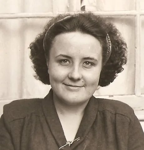 Portrait of Marie Médard (1921–2013) – memorial page