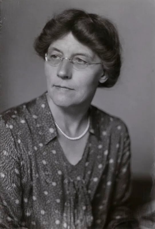 Portrait of Winifred Brenchley (1883–1953) – memorial page
