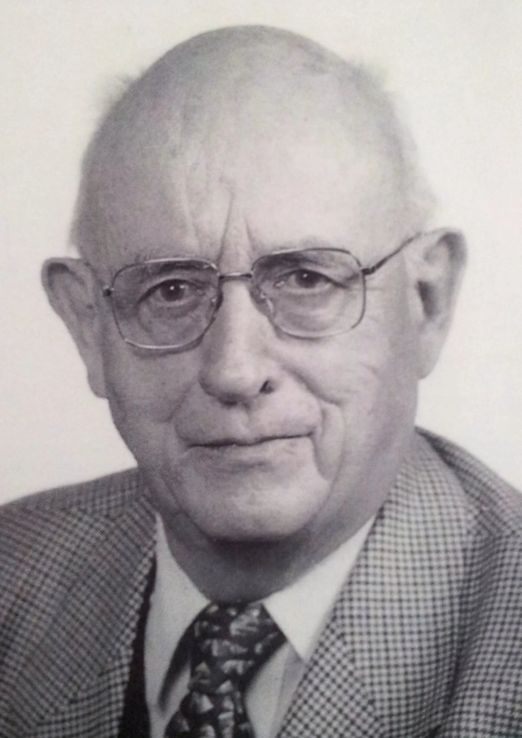 Portrait of Jacques Bénet (1915–2009) – memorial page