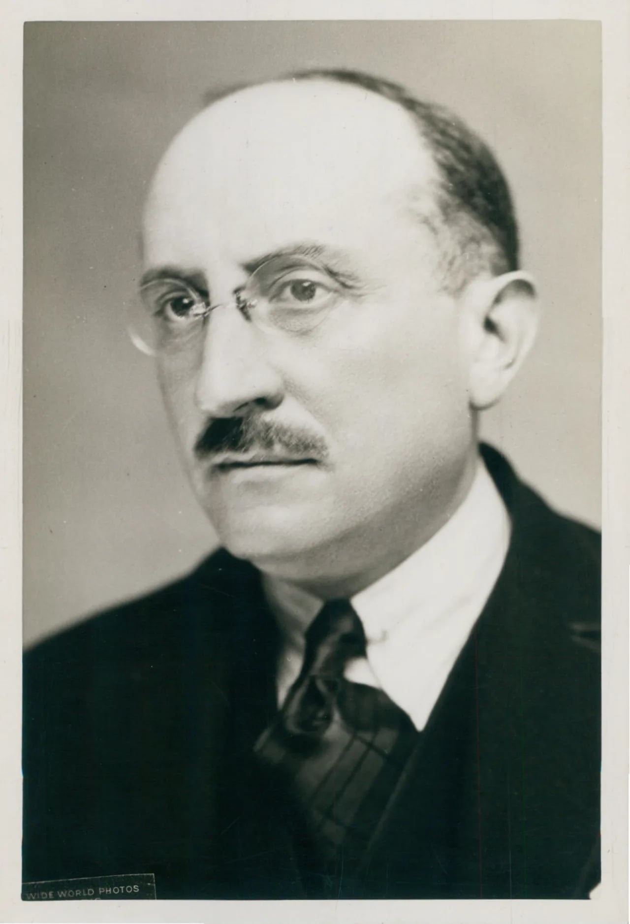 Portrait of Charles Cante (1882–1957) – memorial page