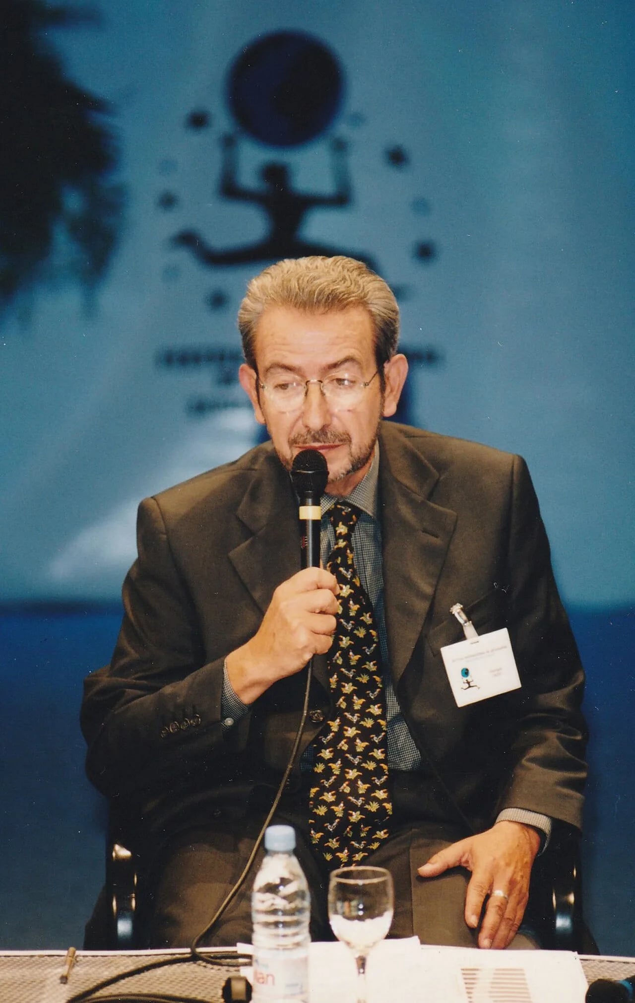 Porträt von Georges Cazes (1940–2011) – Gedenkseite