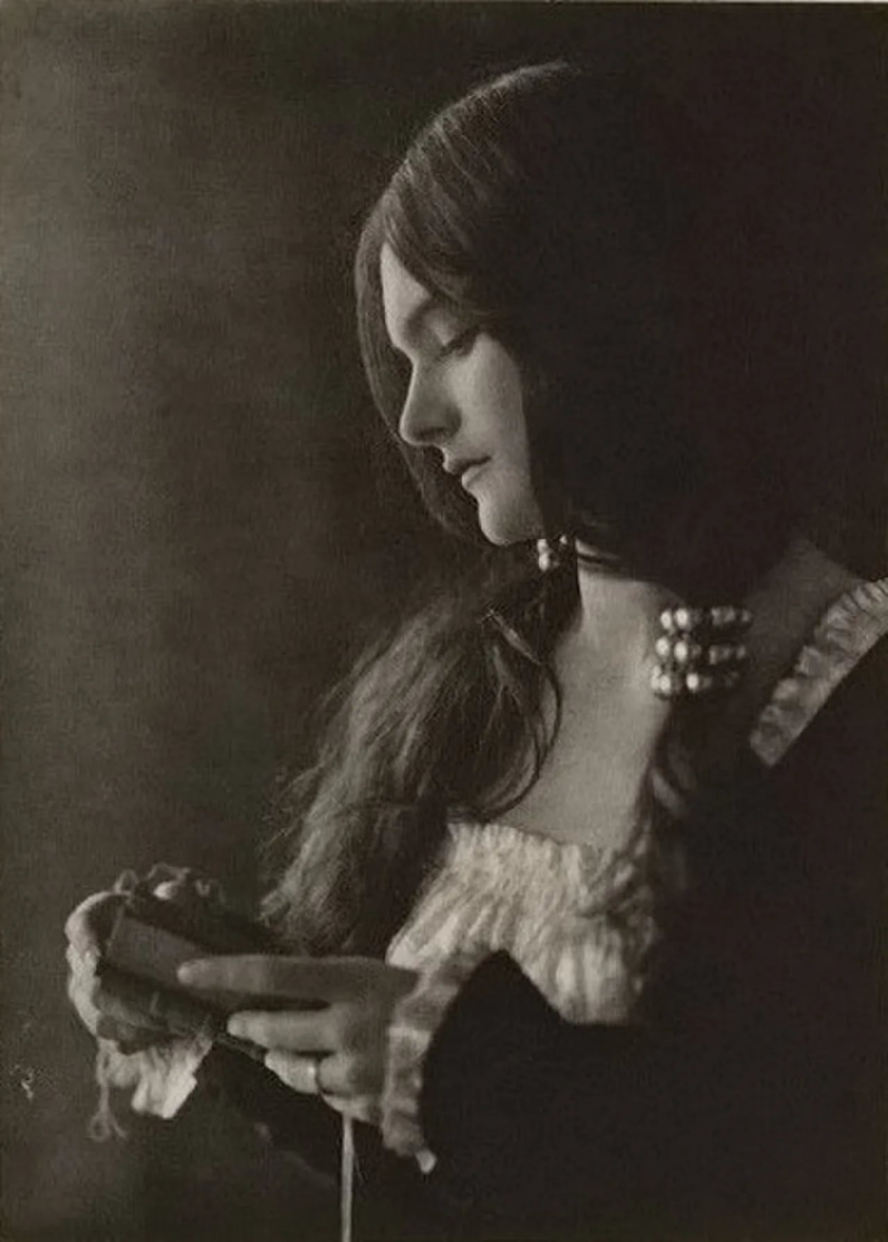 Portrait of Concordia Merrel (1886–1962) – memorial page