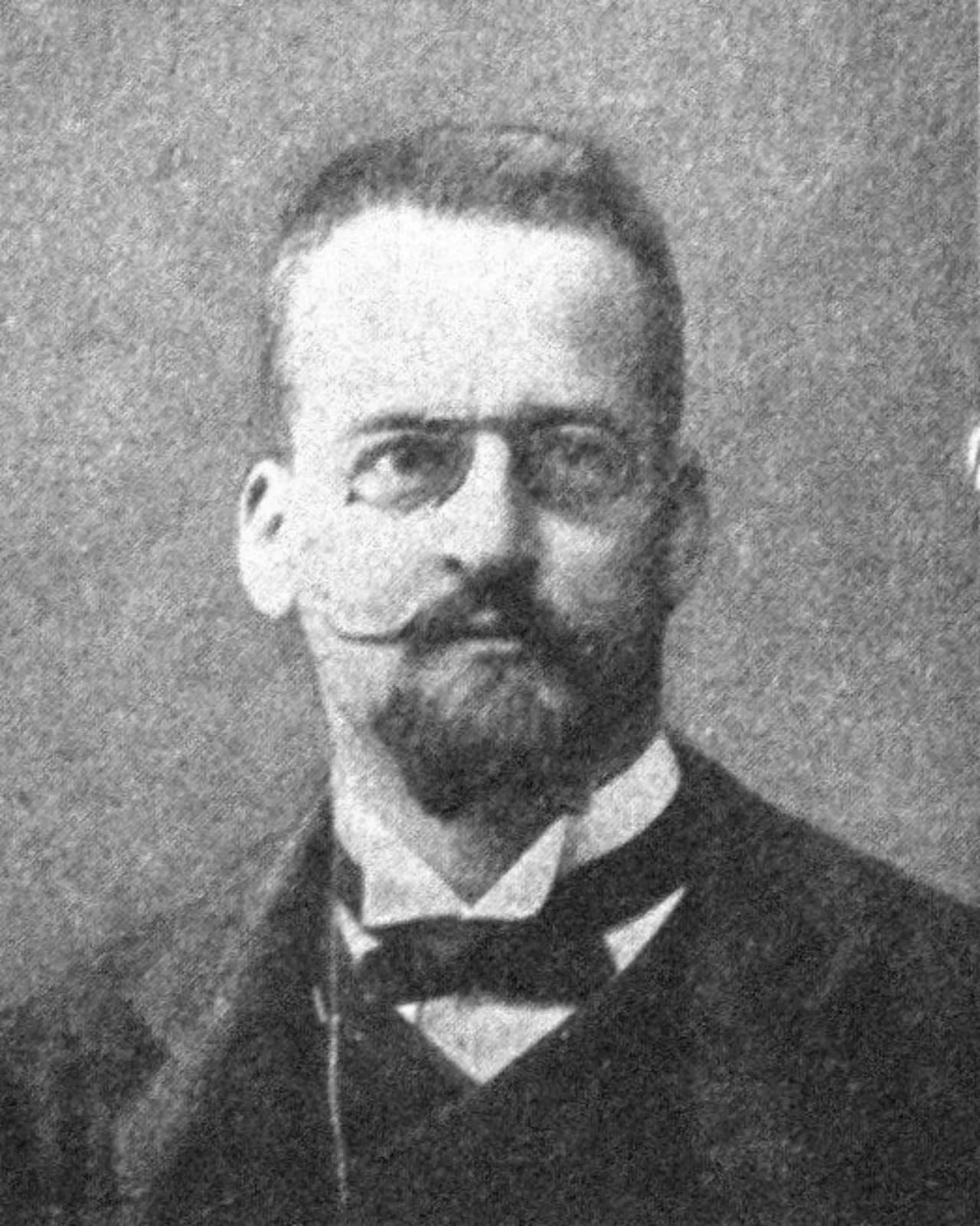Portrait of Valentino Pittoni (1872–1933) – memorial page