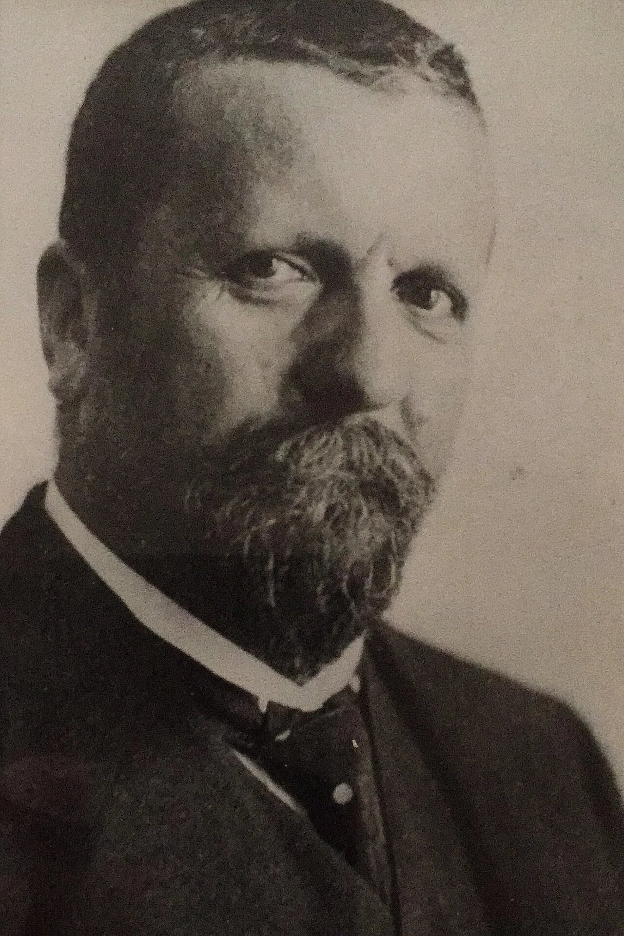 Portrait of August Scholz (1857–1923) – memorial page