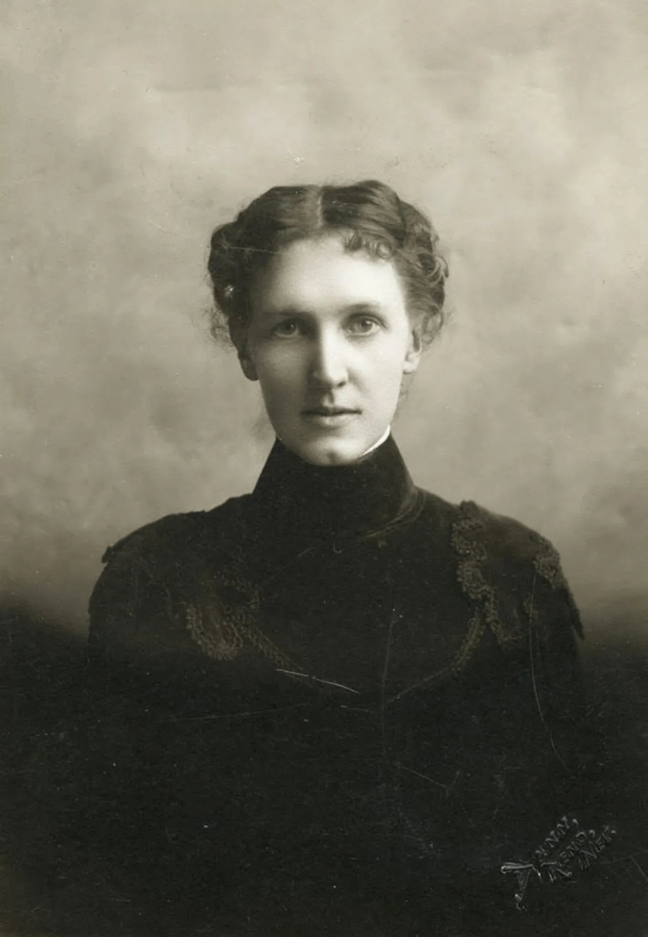 Porträt von Jeanne Elizabeth Wier (1870–1950) – Gedenkseite