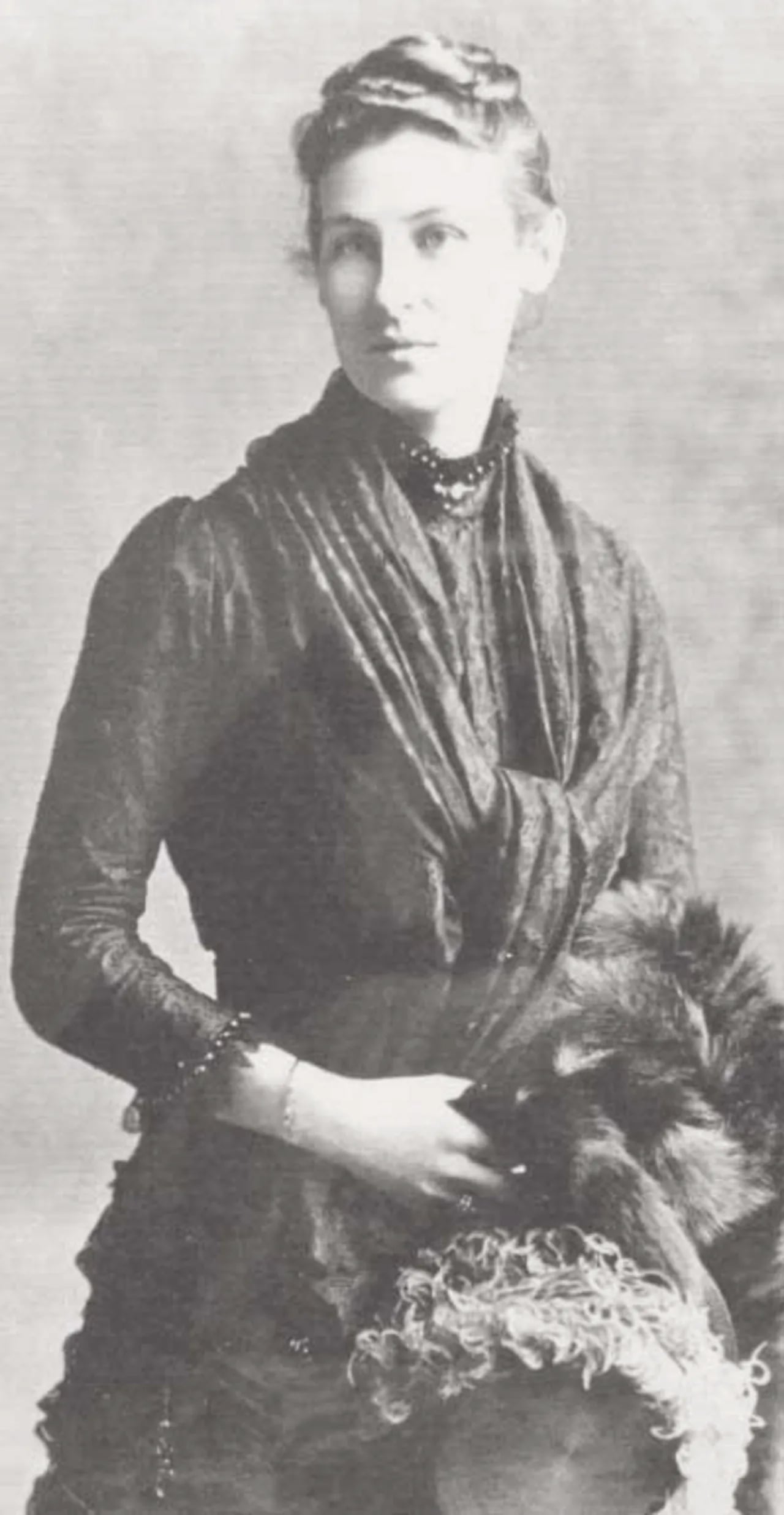 Portrait of Harriet Anne Hooker Thiselton-Dyer (1854–1945) – memorial page