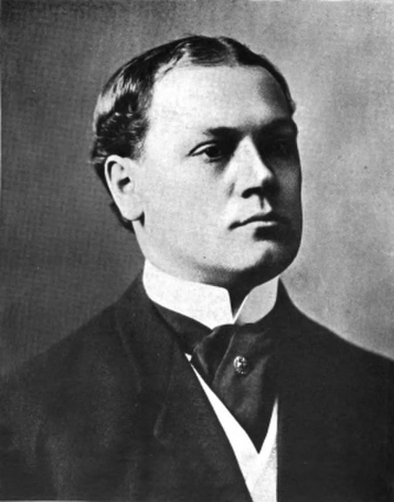 Portrait of Charles Anson Bond (1873–1943) – memorial page