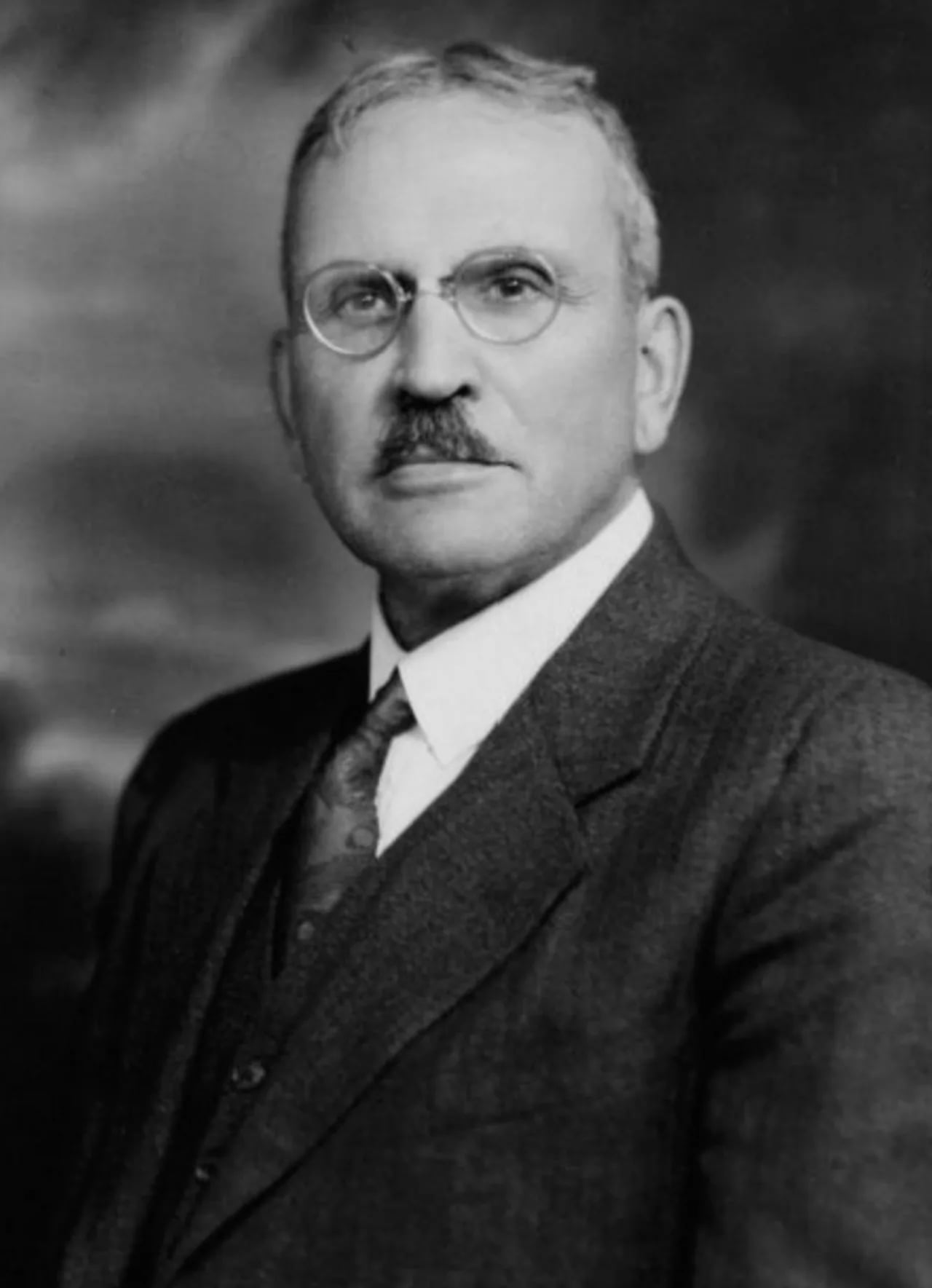 Portrait of Joseph-Ferdinand Daniel (1869–1940) – memorial page