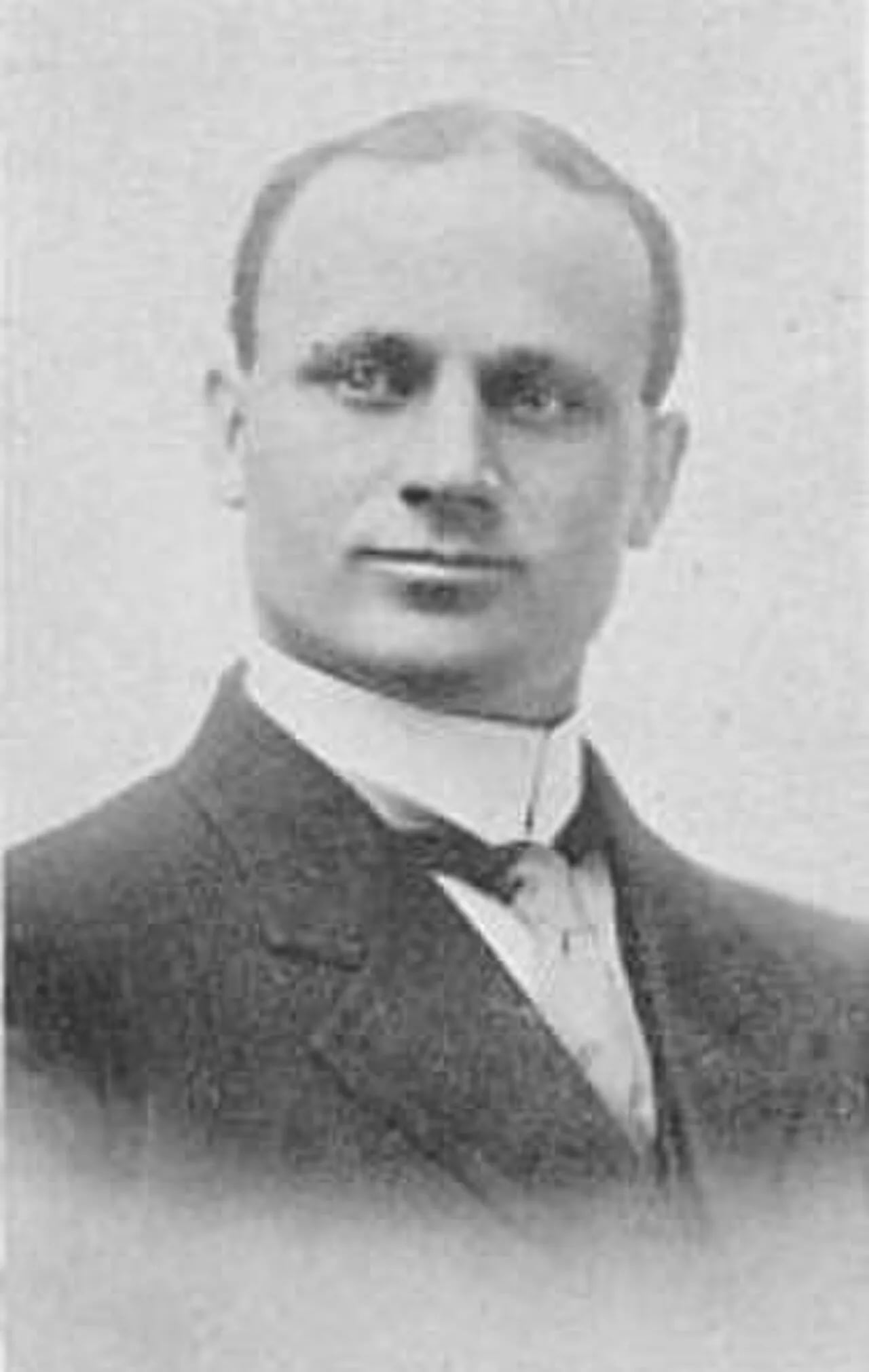 Portrait of Harvey Holmes (1873–1948) – memorial page