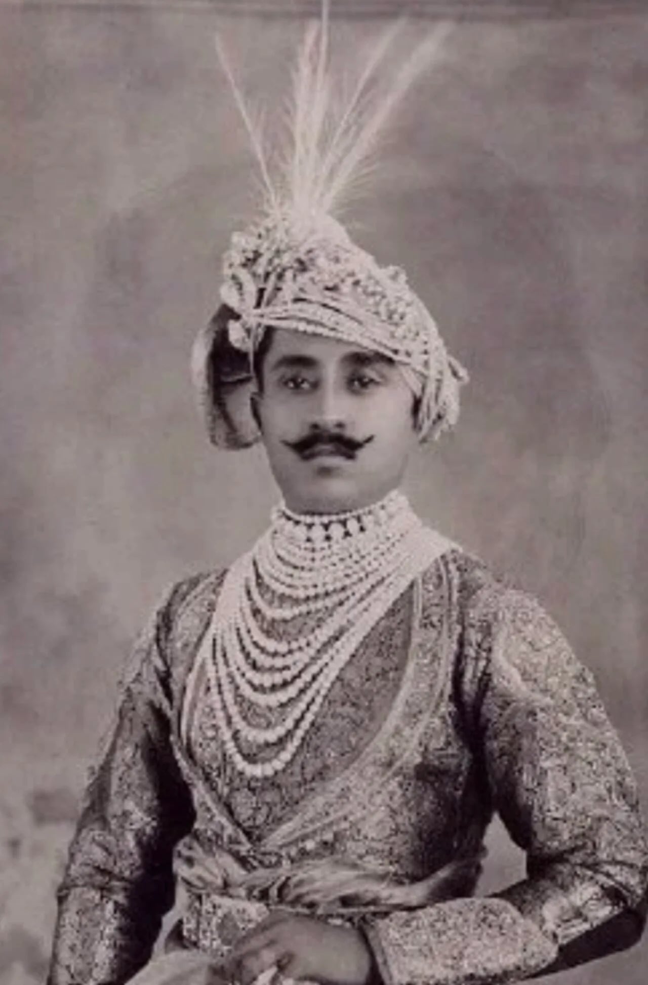 Porträt von Udaybhan Singh I von Dholpur (1893–1954) – Gedenkseite
