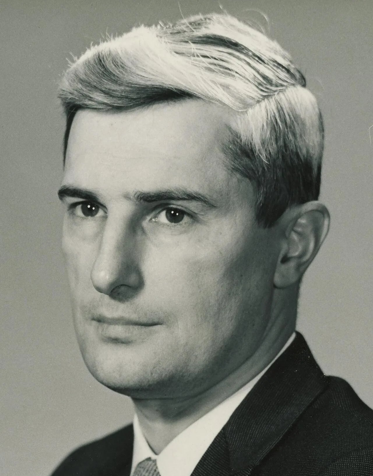 Porträt von Dandridge MacFarlan Cole (1921–1965) – Gedenkseite