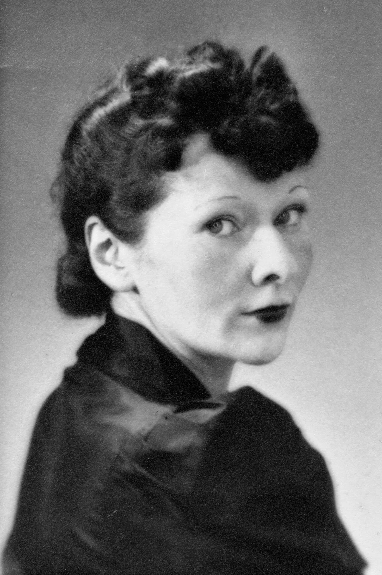 Porträt von Ella van Heemstra (1900–1984) – Gedenkseite