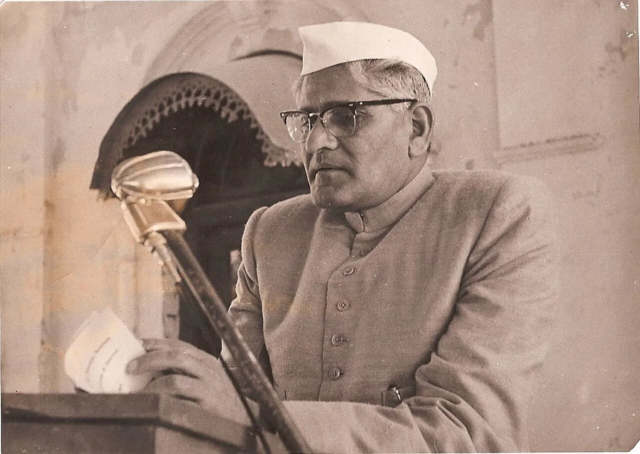 Portrait of Amarnath Vidyalankar (1901–1985) – memorial page