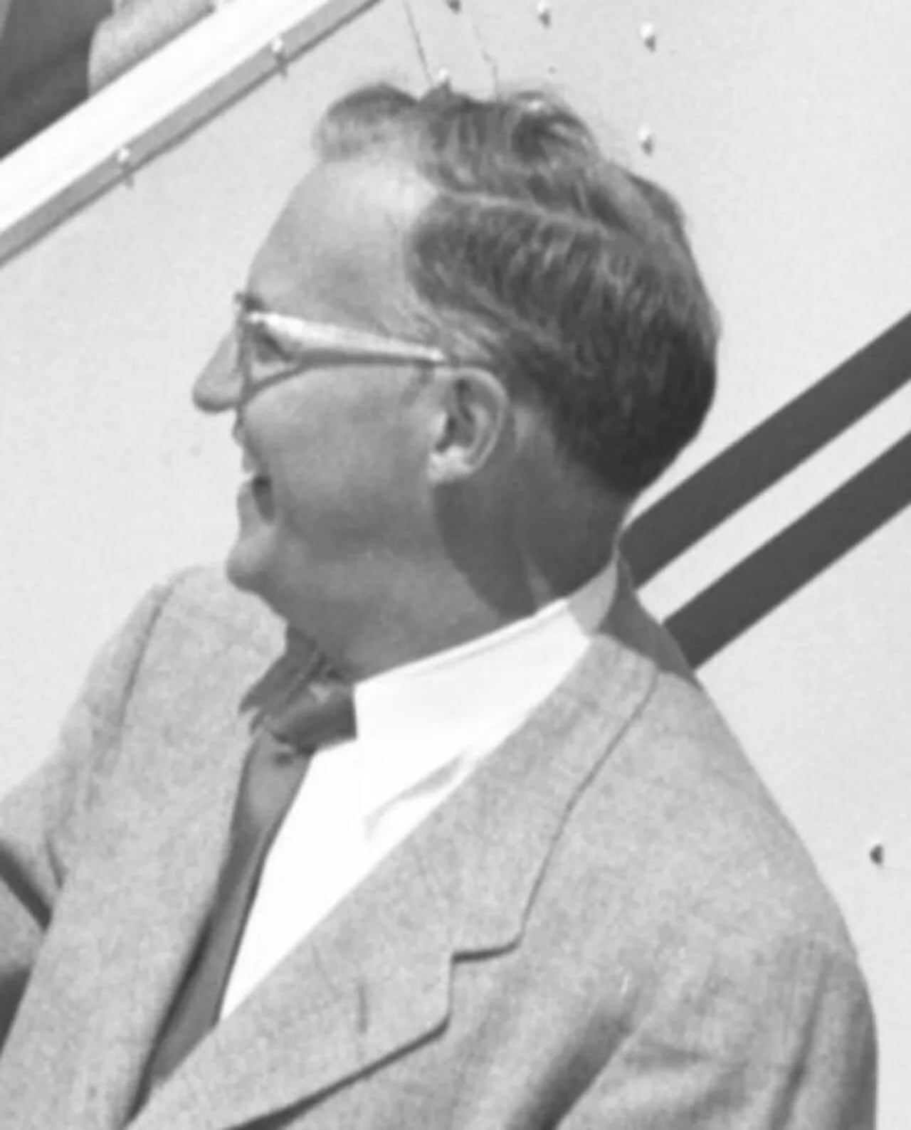 Porträt von Raymond B. Allen (1902–1986) – Gedenkseite