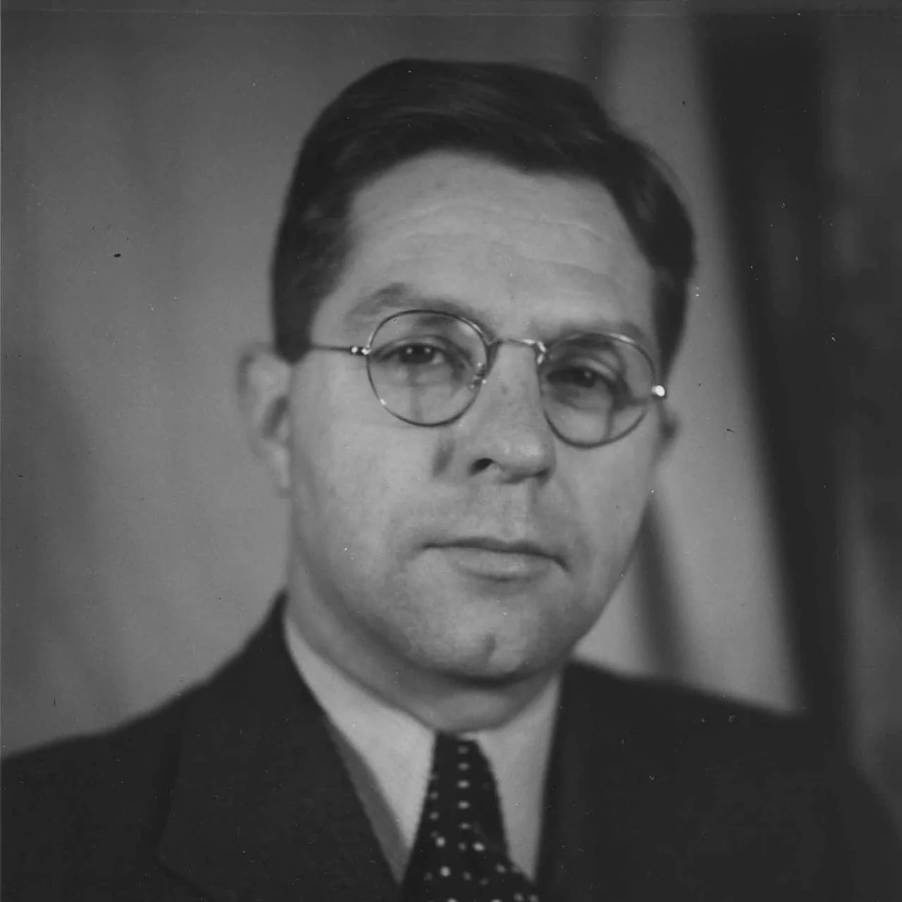 Portrait of Royce S. Pitkin (1901–1986) – memorial page