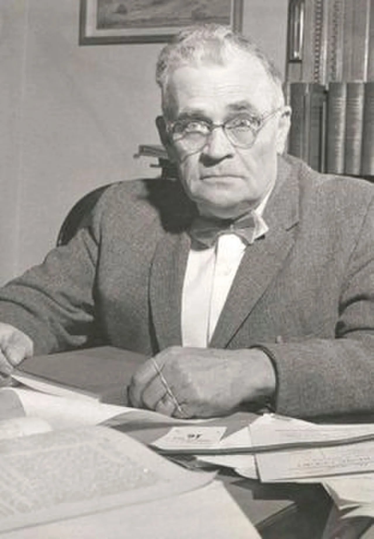Portrait of Ostis Otto Moore (1896–1990) – memorial page