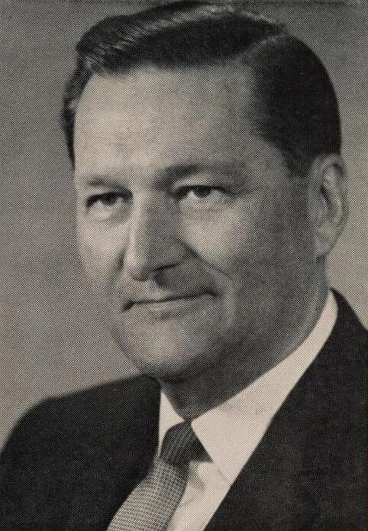Portrait of George Gomme (1910–1996) – memorial page