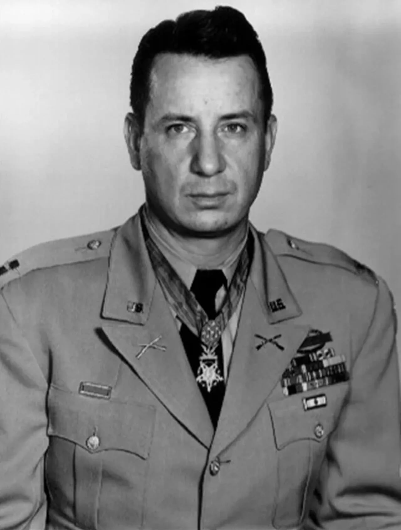 Porträt von Raymond Harvey (1920–1996) – Gedenkseite