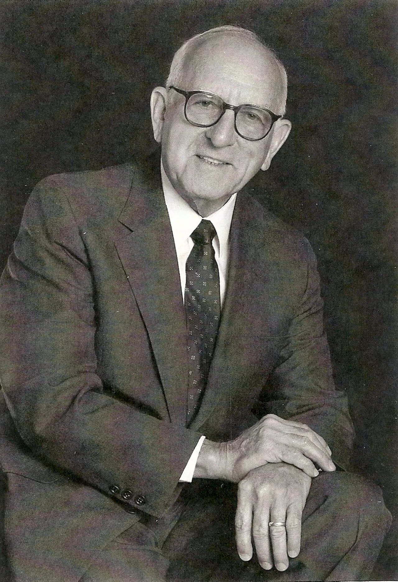 Porträt von James A. Knight (1918–1998) – Gedenkseite