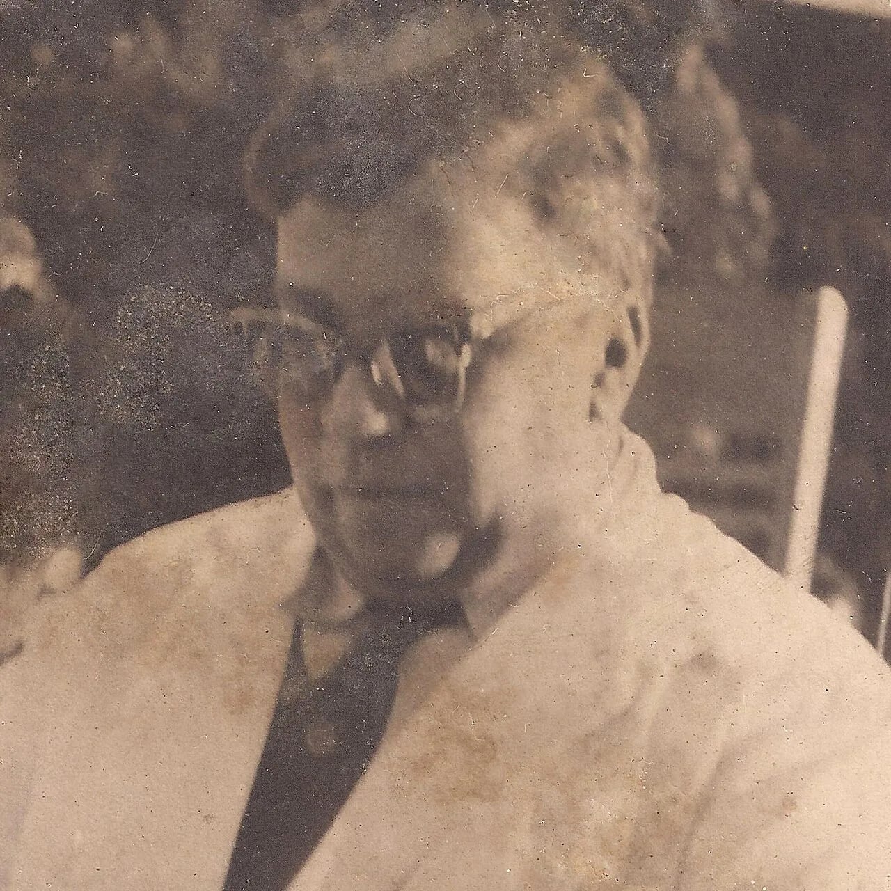 Portrait of E. L. Senanayake (1920–2000) – memorial page