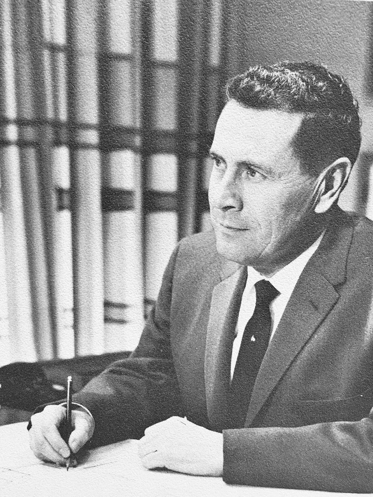 Portrait of Herman O. Ruhnau (1912–2007) – memorial page