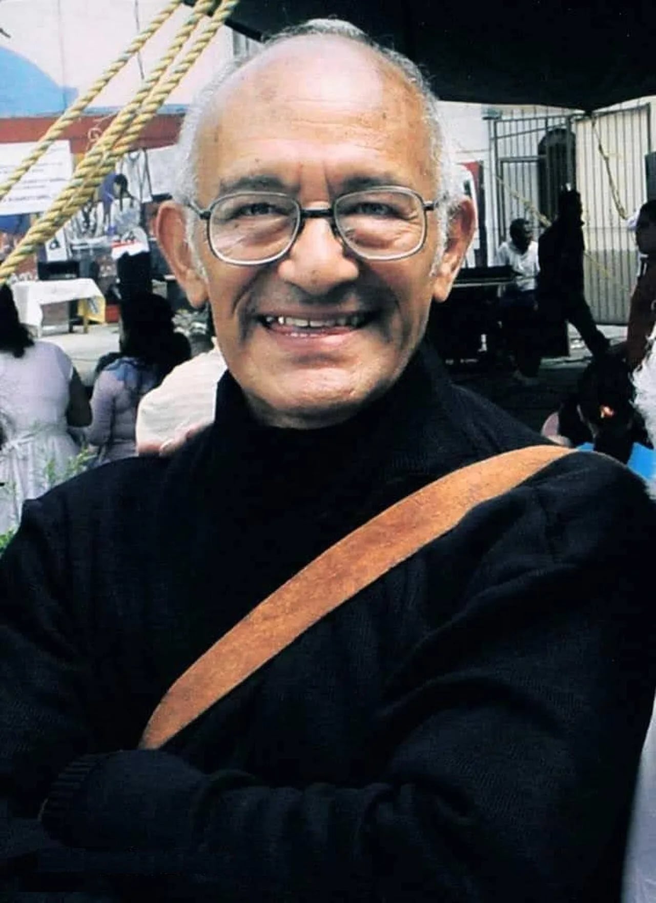Porträt von Daniel Manrique (1939–2010) – Gedenkseite