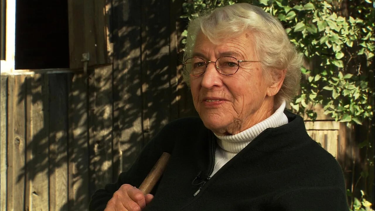 Porträt von Nina Leopold Bradley (1917–2011) – Gedenkseite